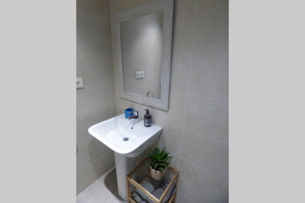 Nuevo Apartamento Lujo Playa Malagueta-Centro Málaga Dış mekan fotoğraf